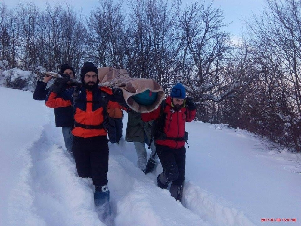 Spasli staricu kojoj je pukao čir!