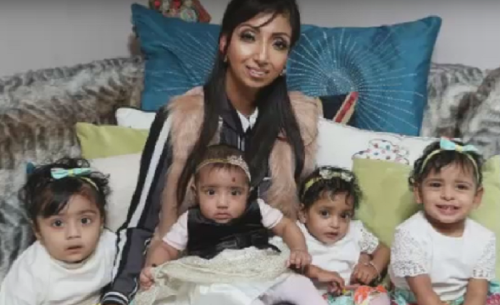 Posle 17 pobačaja rodila četiri ćerke za devet meseci!