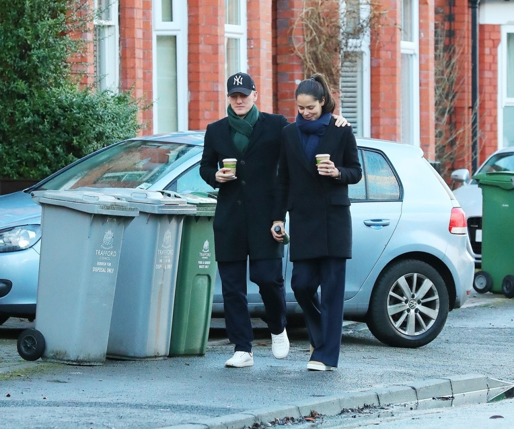 Ana počela da se oblači kao Švajni