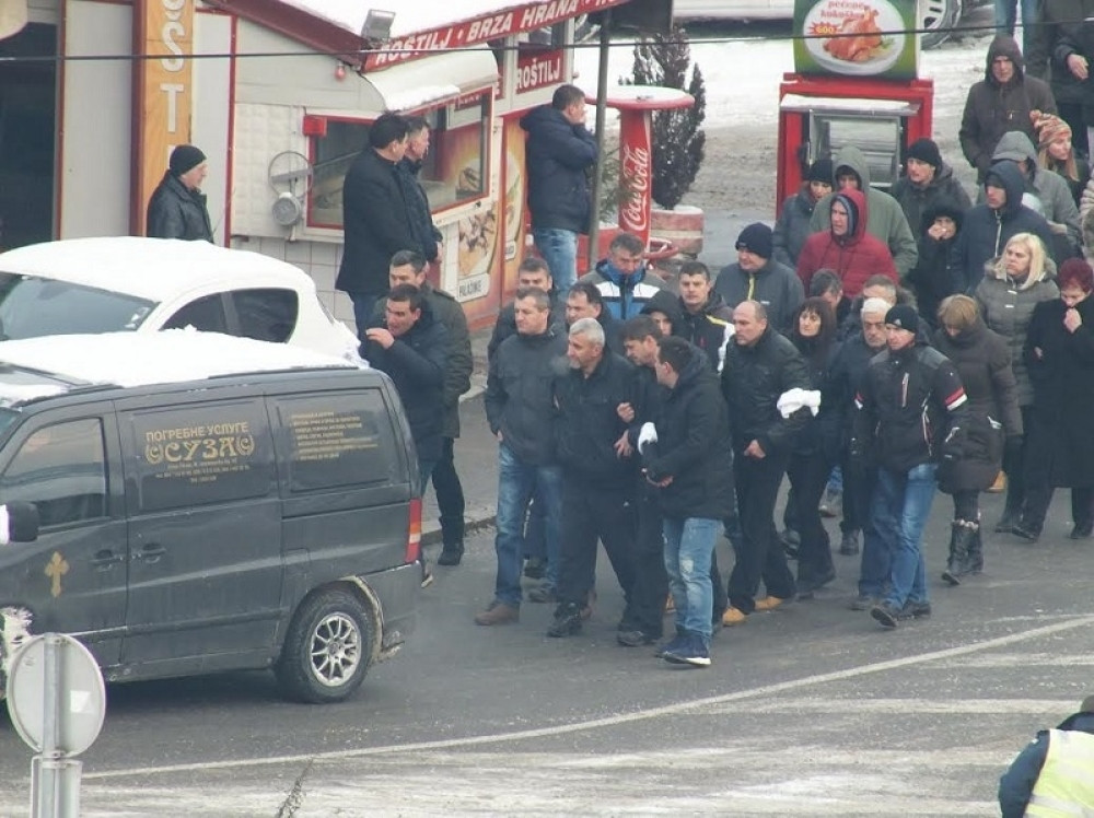 Sahranjena žena koju je muž slučajno ubio puškom (FOTO)