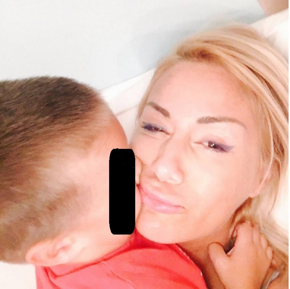 Selma se sa sinom seli u Beč