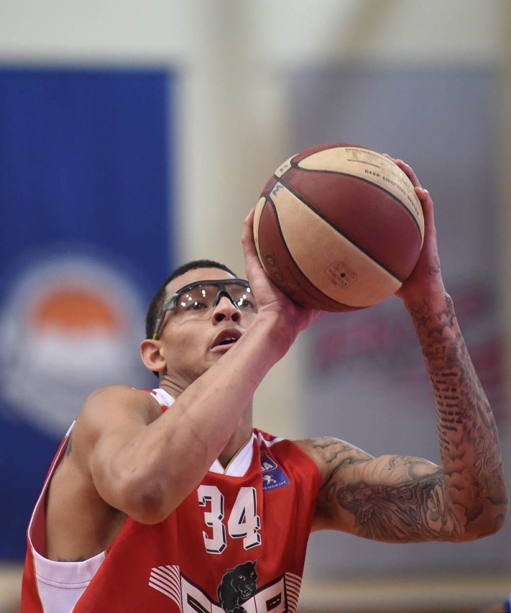 Ljudi, vratio sam se!