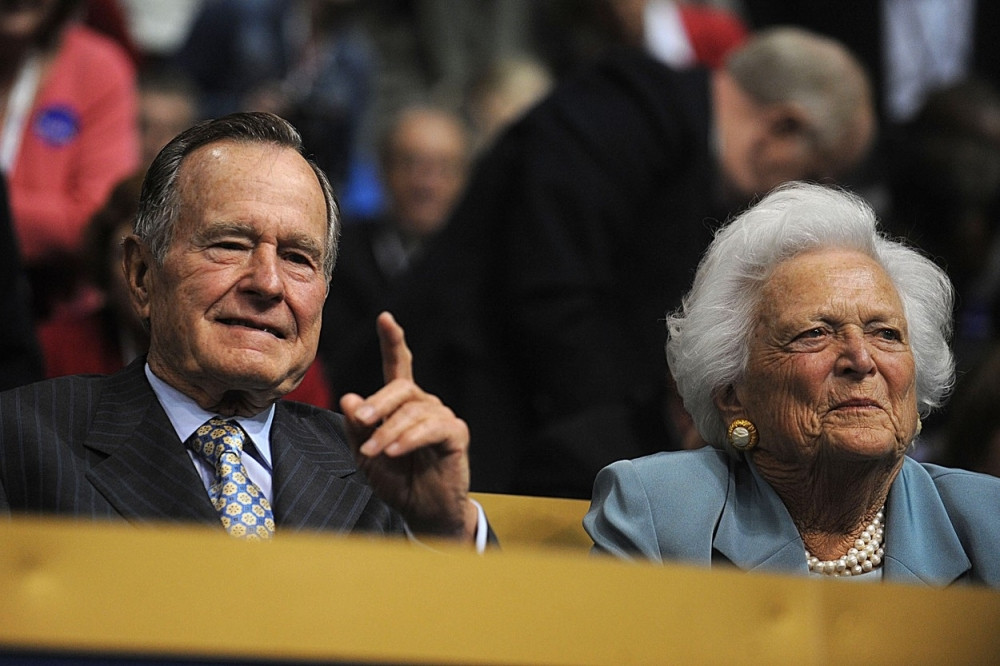 Bušu se u bolnici pridružila i žena