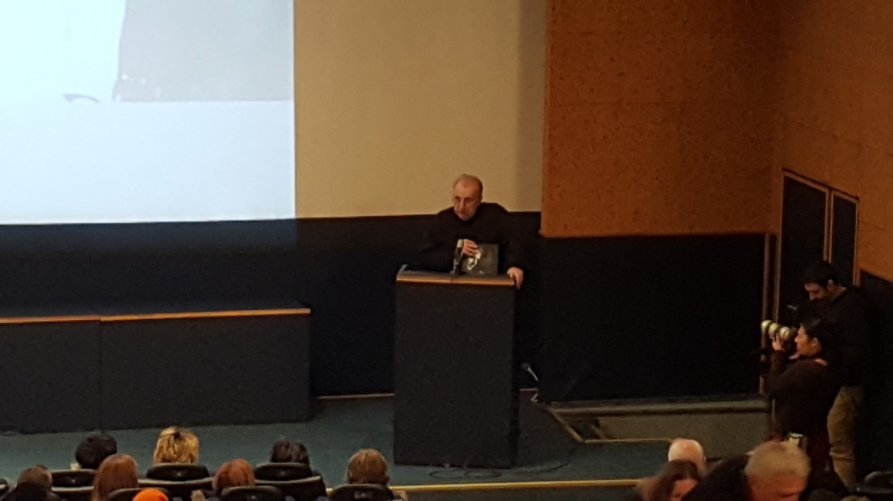 Mikijev brat rasplakao celu salu