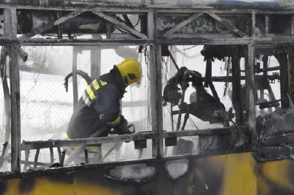 U Beogradu se zapalio autobus pun putnika! (FOTO+VIDEO)