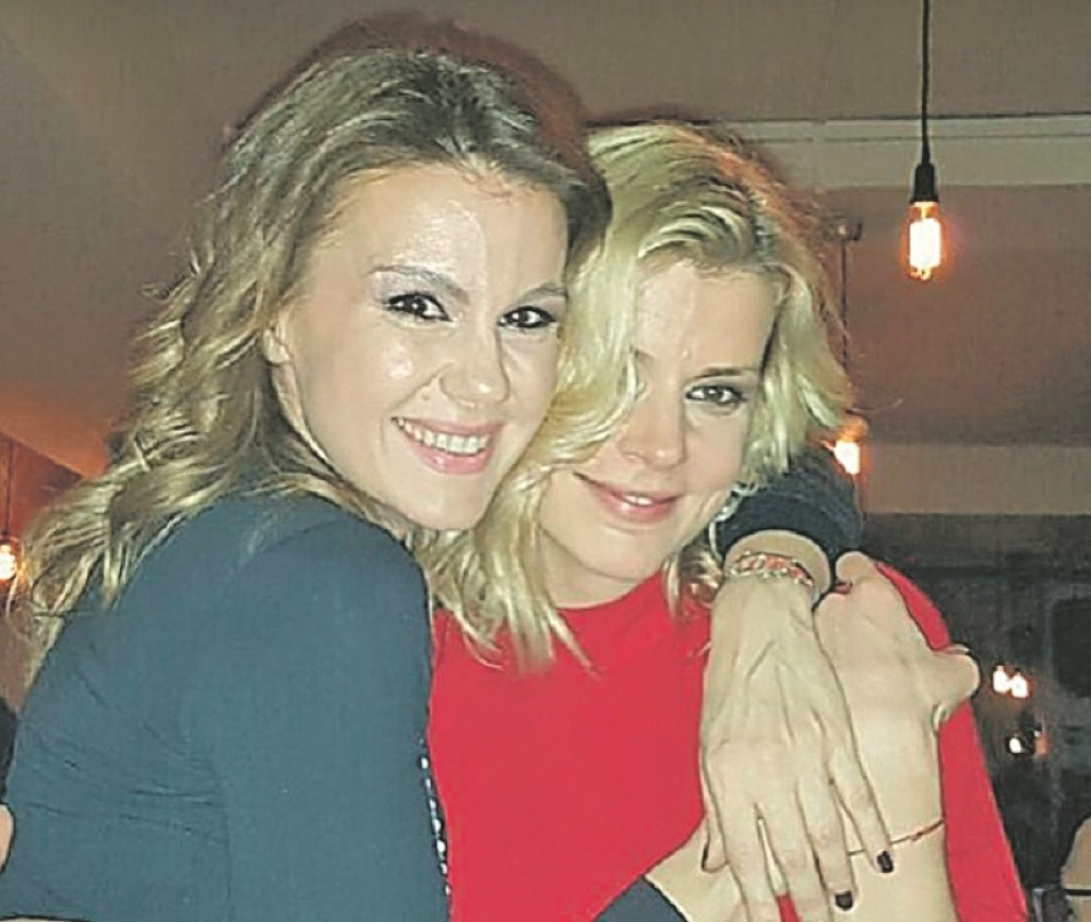 Maja i Nataša zajedno u provodu