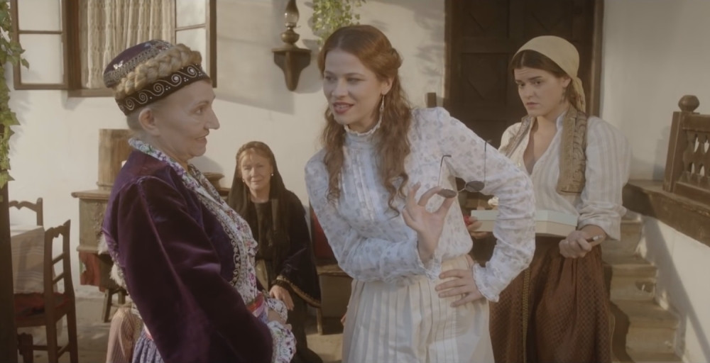 Gej scena u "Zoni Zamfirovoj"!