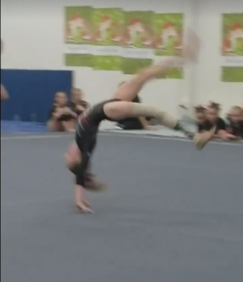 Nema nogu, a rastura gimnastiku! (VIDEO)