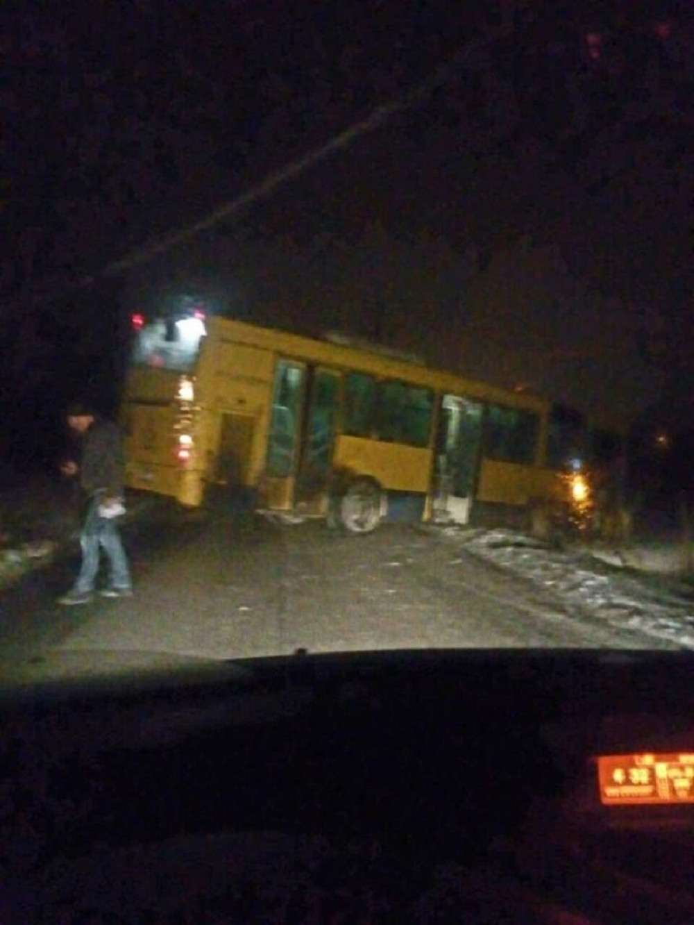 Autobus 302 sleteo s puta