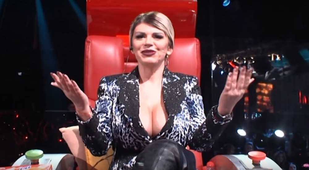 Dara pokazala ogromne grudi