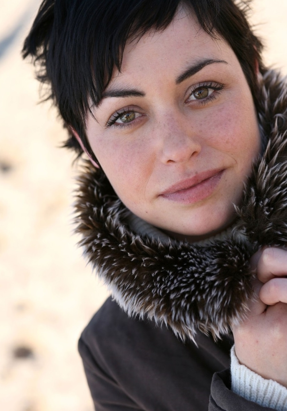 Genijalan trik otkriva da li vam stoji kratka kosa!