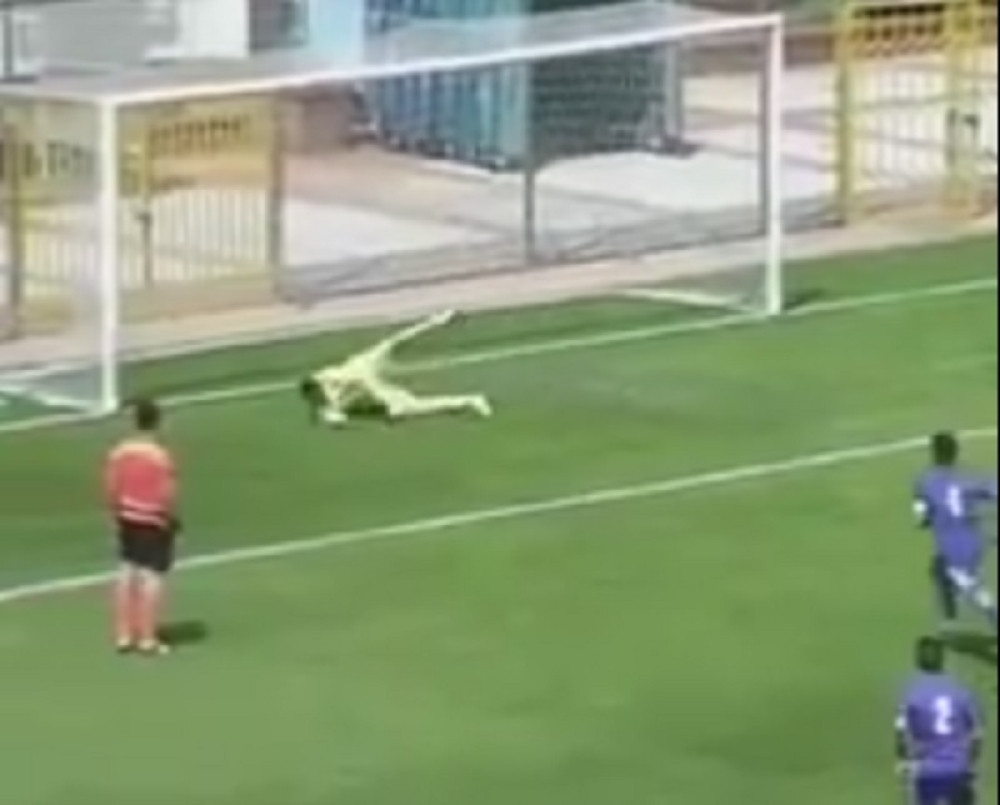 Najsmešniji autogol u istoriji (VIDEO)