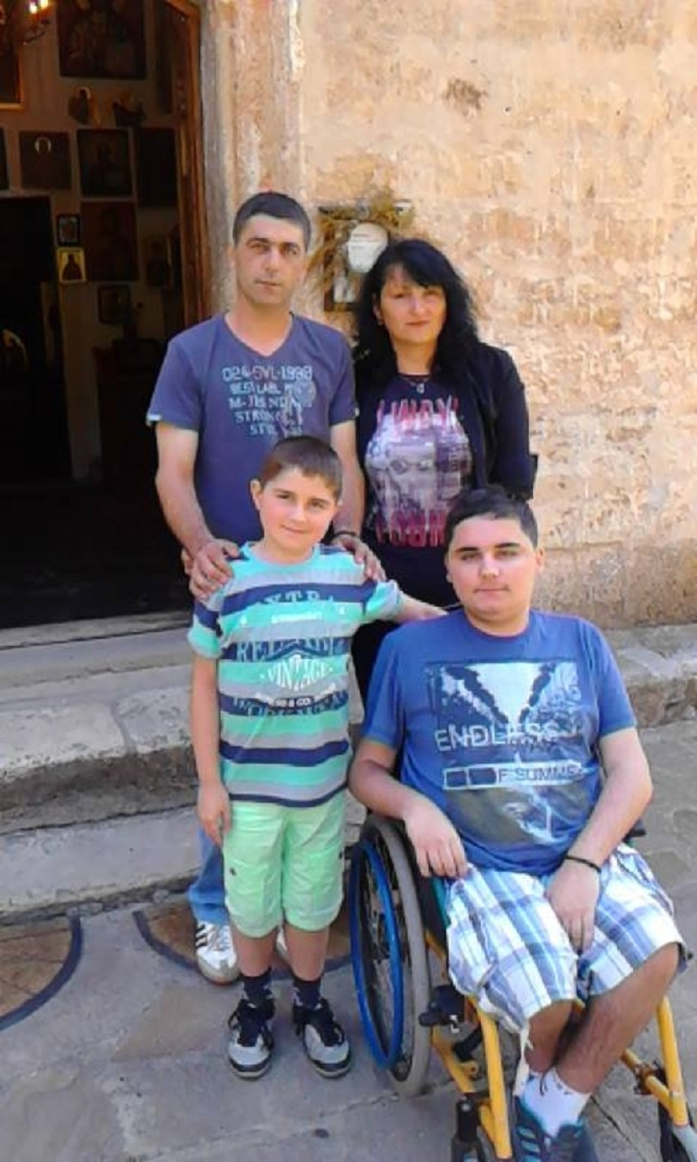 Bolesna braća ne mogu u banju!