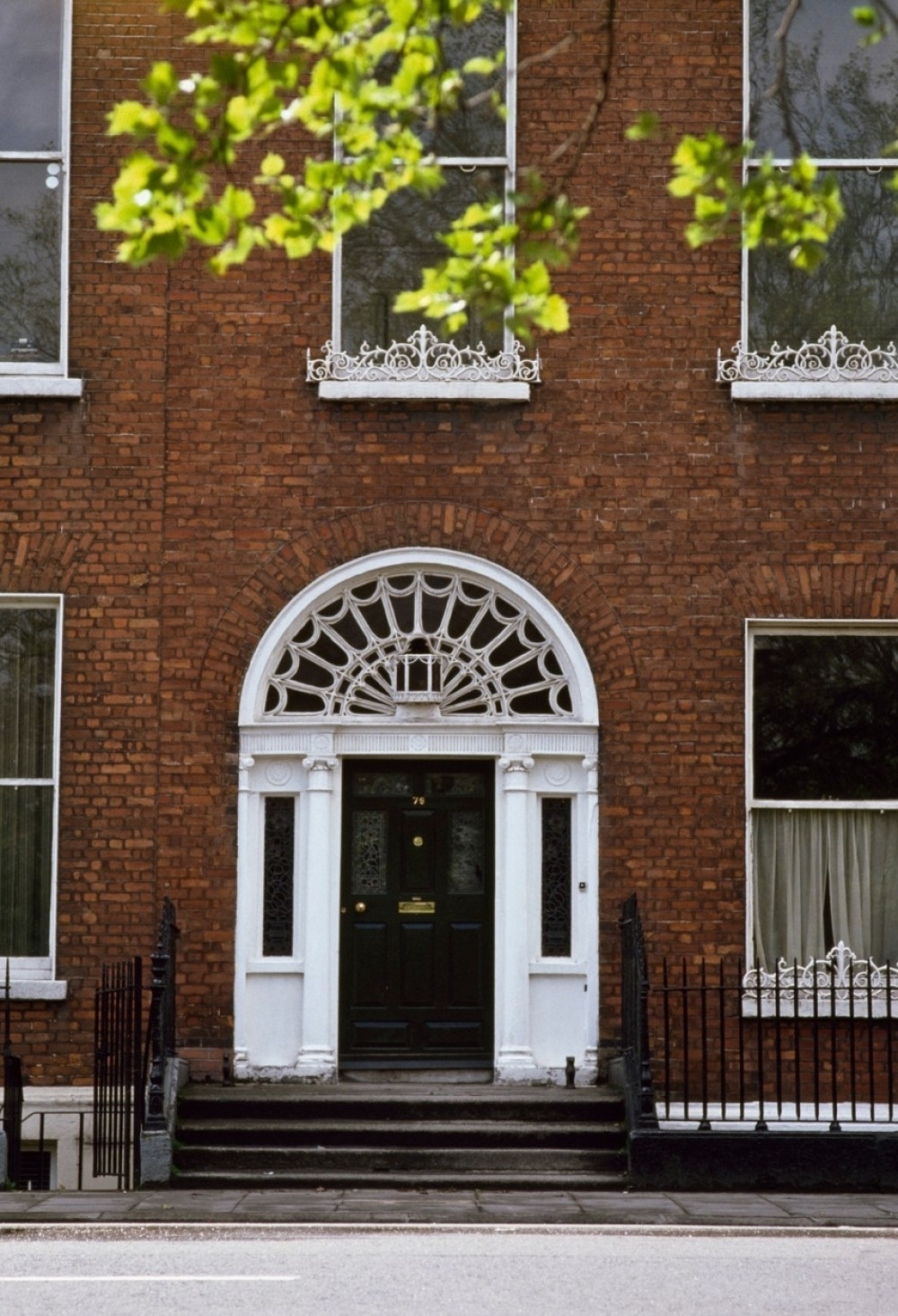 Zbog nehumanih uslova života, sud ih napravio beskućnicima!