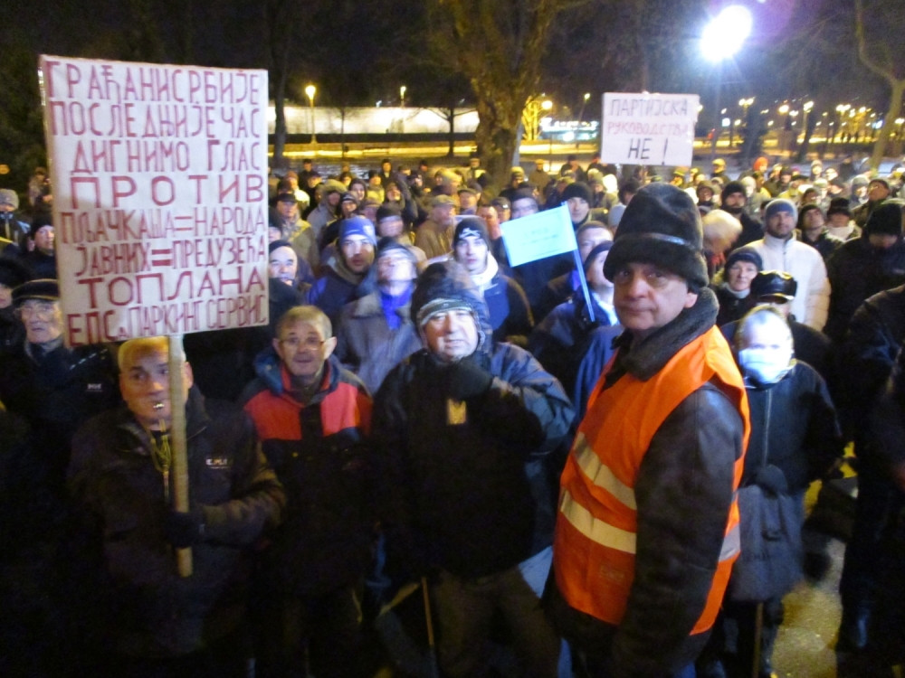 Protest Nišlija zbog skupog grejanja (FOTO)