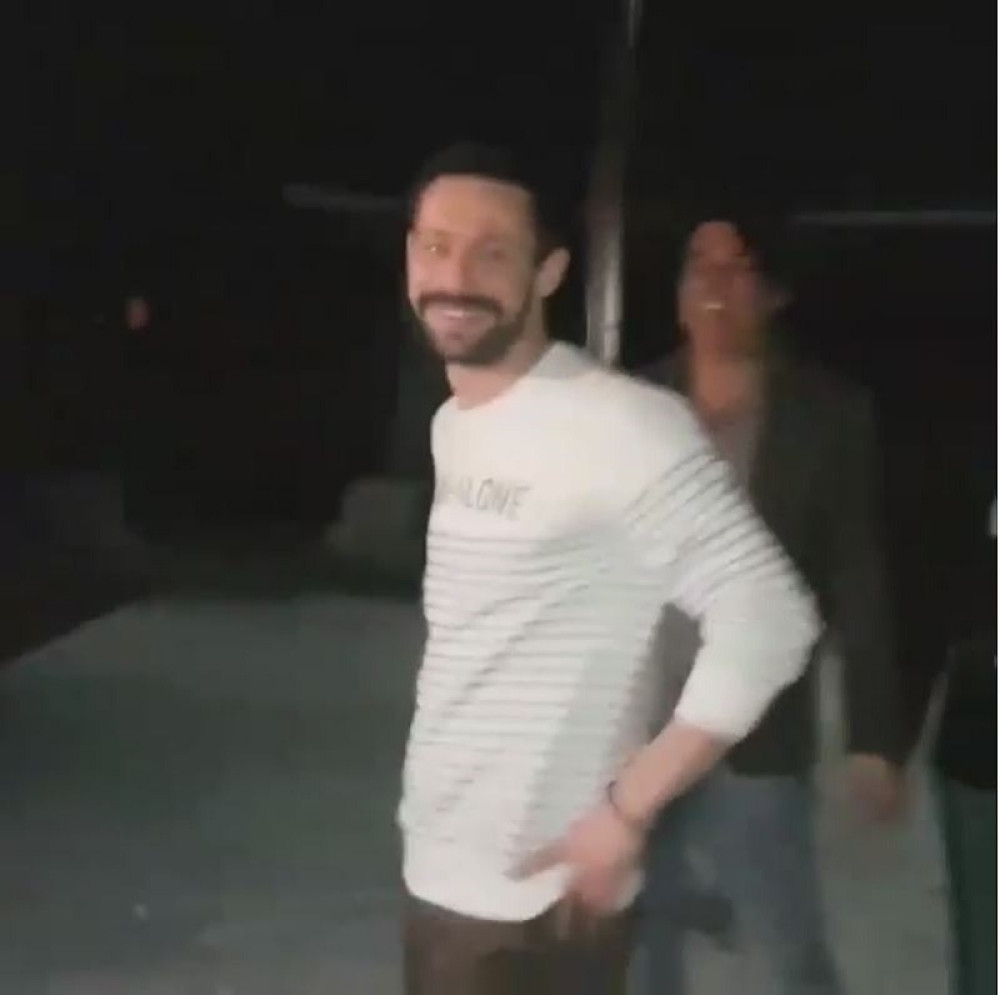 Vasiću priredili spektakl u ponoć! (VIDEO)