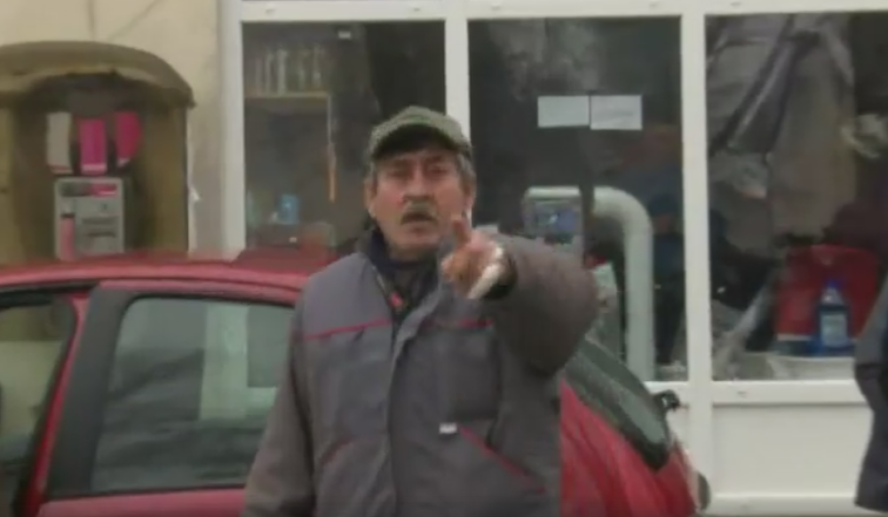 Napao antifašiste pa novinara u Jasenovcu!