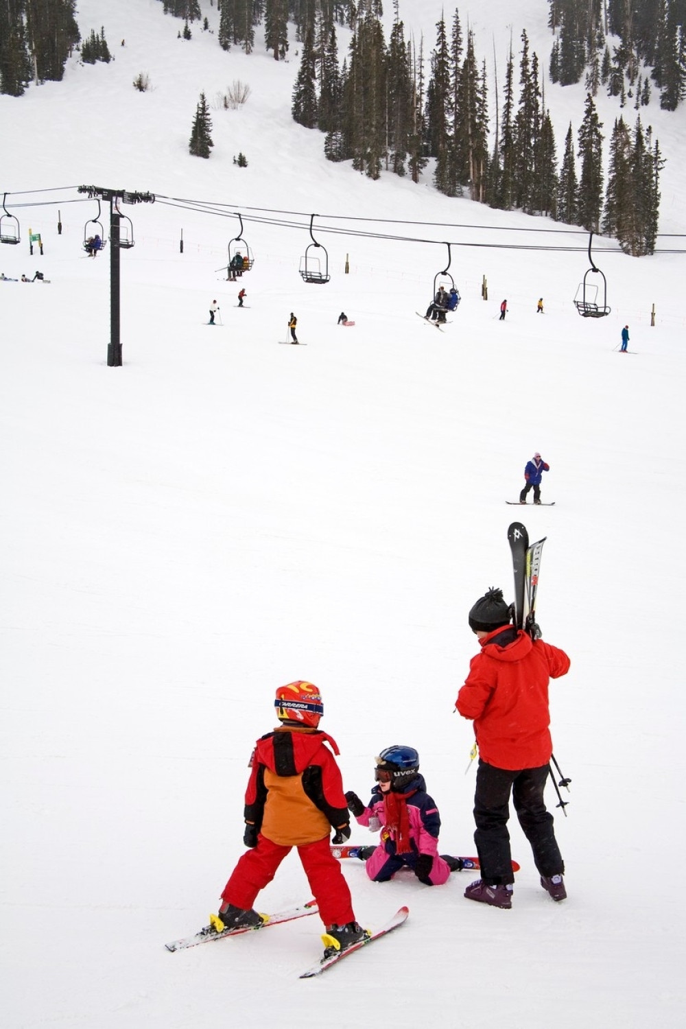 Instruktor zaboravio devojčicu (6) na ski-stazi!