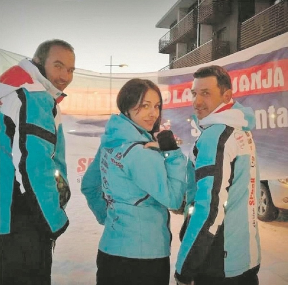 Slobodu dva instruktora učila da skija