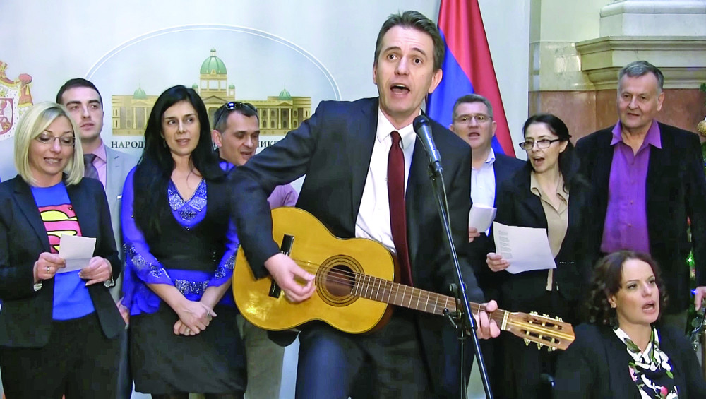 Radulović: Šešelj nema veze s mozgom!