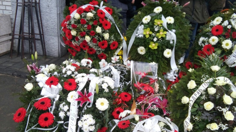 Estrada se oprostila od drage osobe (FOTO)