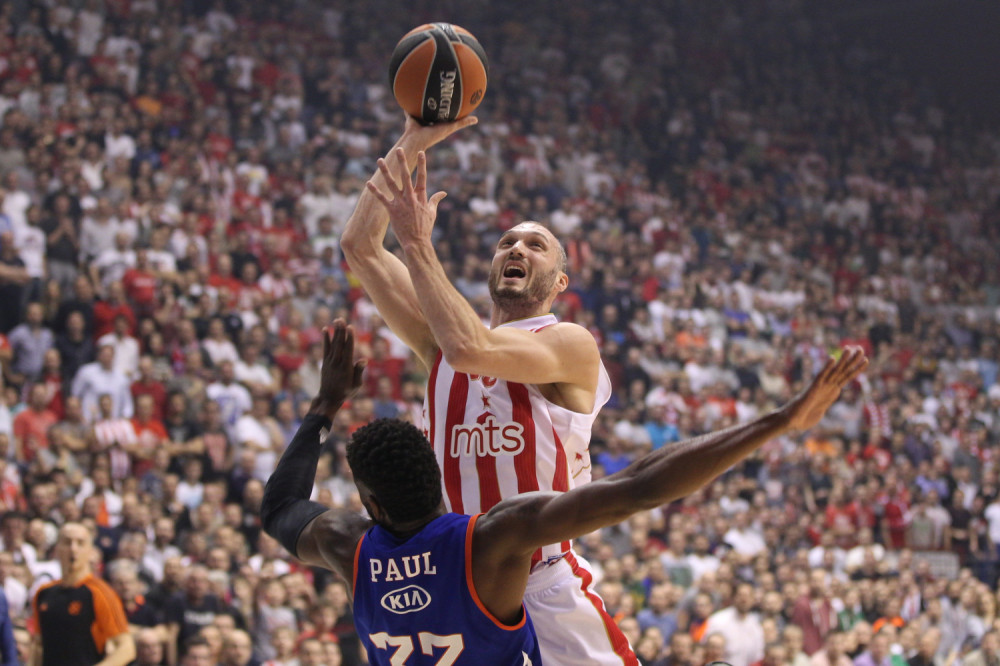 Marko Simonović voljom jednog čoveka se nije vratio u Zvezdu, dobrotom drugog ponovo u reprezentaciji