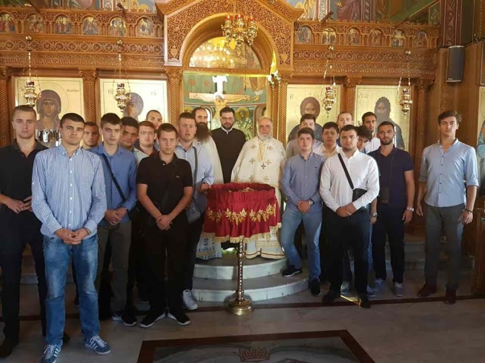 Maturanti u humanoj misiji za decu obolelu od raka!