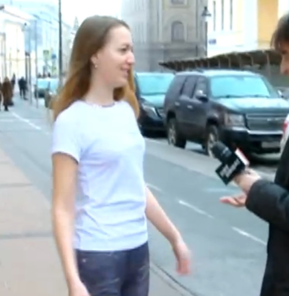 Solo ste, krevet vam je hladan, pozovite Viktoriju (VIDEO)