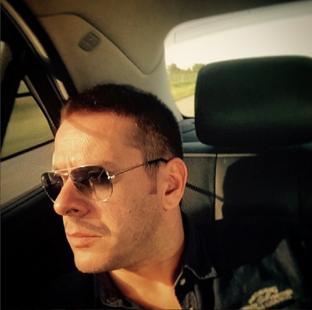 Vlado pobesneo na taksistu