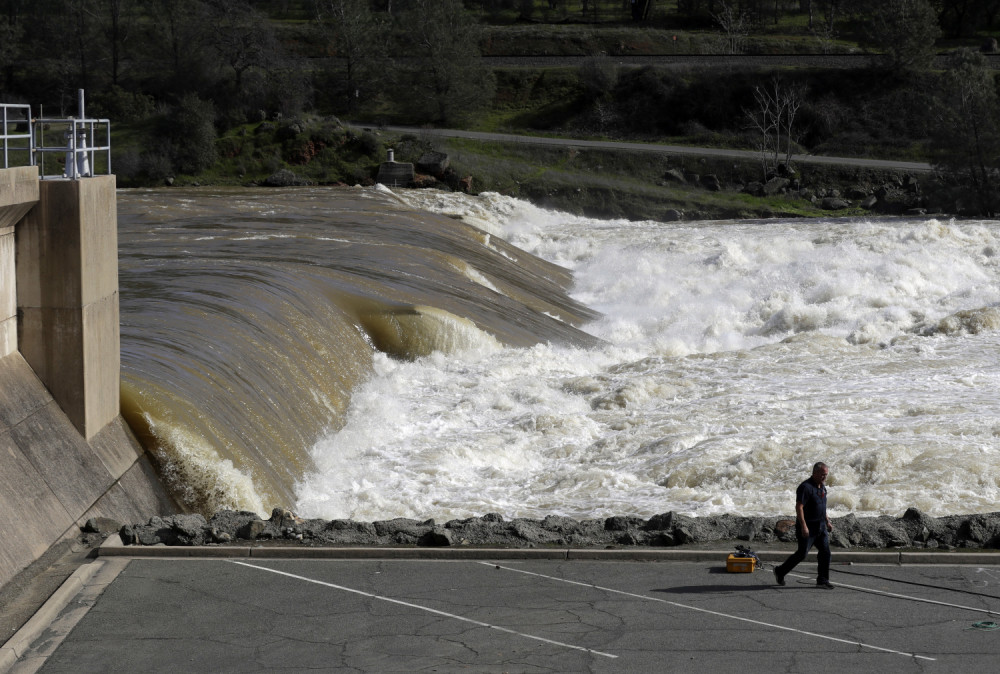 Pukla brana, očekuju se velike poplave!