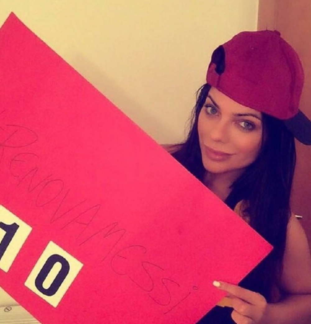 I ona moli Mesija da produži ugovor (FOTO 18+)