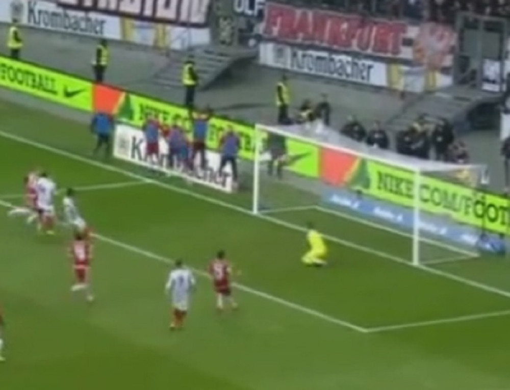 Promašaj godine u Bundesligi! (VIDEO)