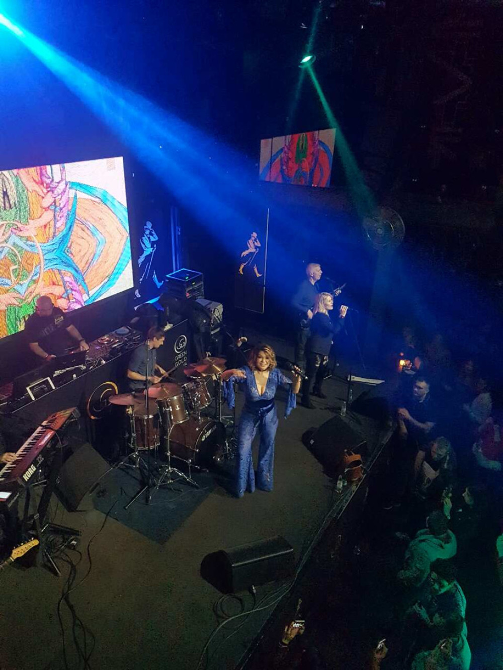 Neda Ukraden rasturila Zagreb!