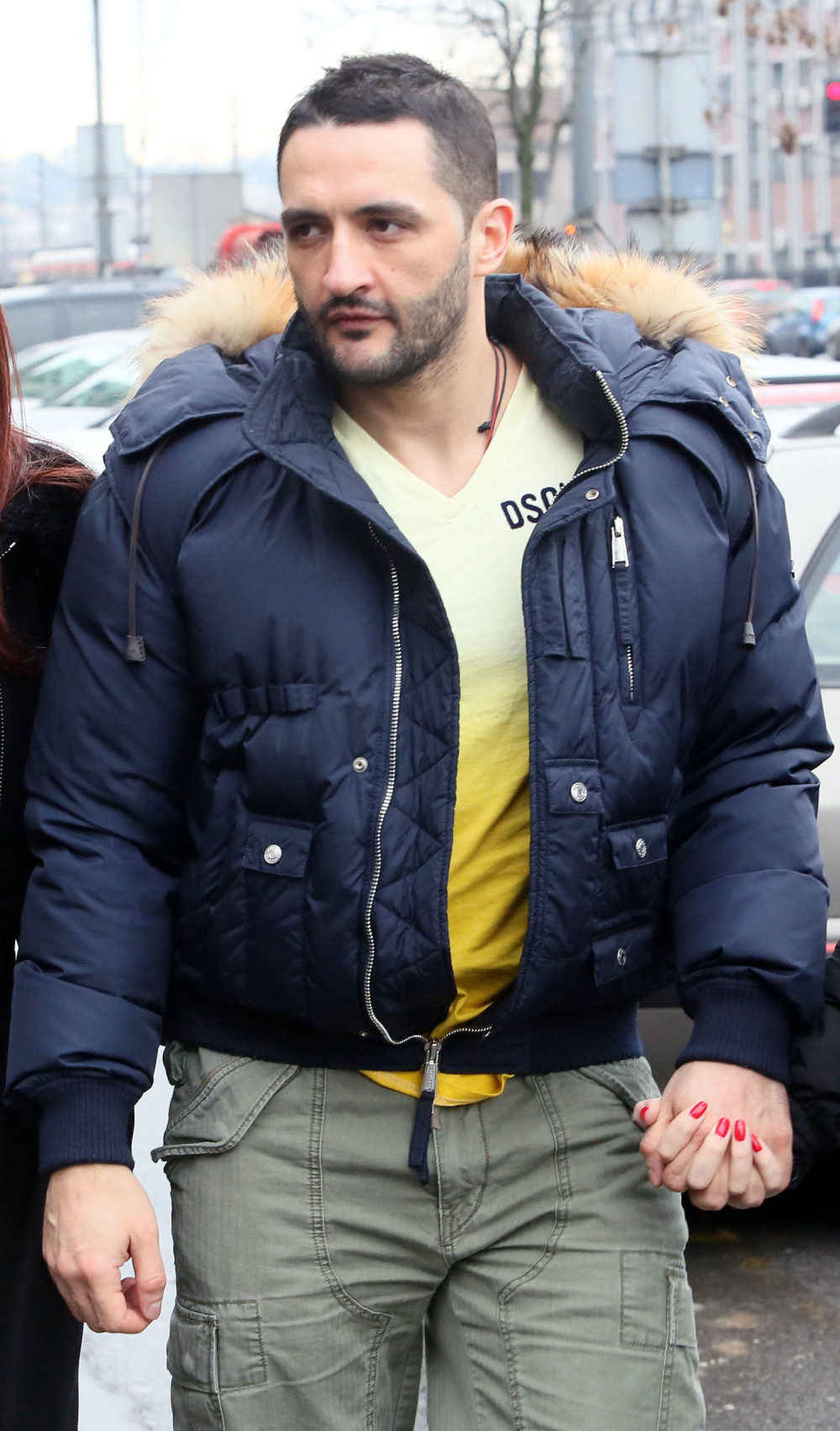 EKSKLUZIVNO~Kekin čovek uhapšen sa pancirom i pištoljem