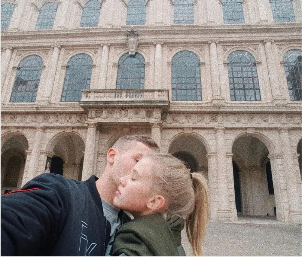 Ceca ima novog dečka: Nakon što je njen bivši pokazao devojku, ona objavila strastan poljubac