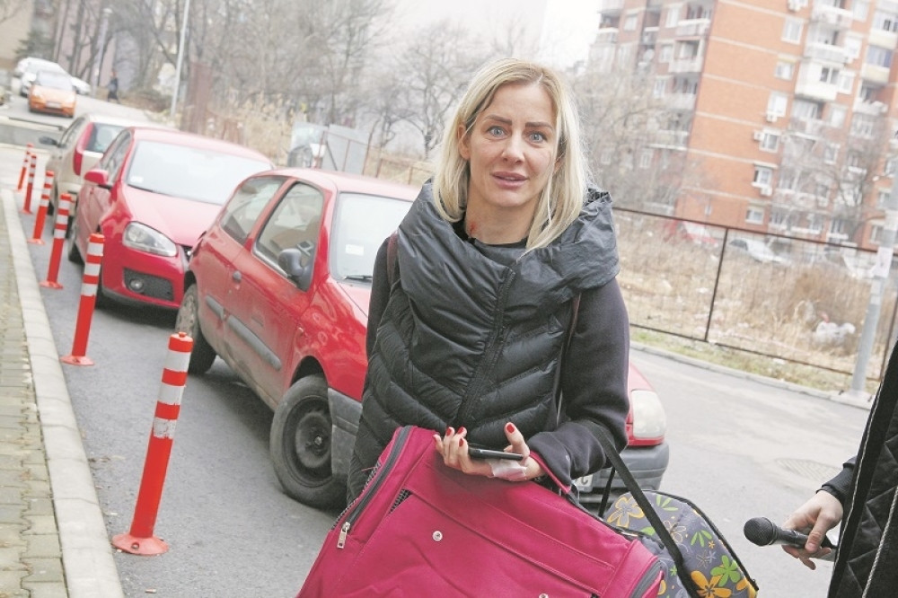 Milica: Drogirao se, uzeo mi je 100.000 evra i "hamer"