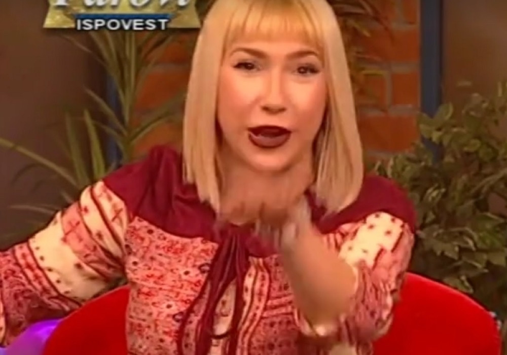 Voditeljka "Parova" prekinula program kako bi obukla gaće (VIDEO)