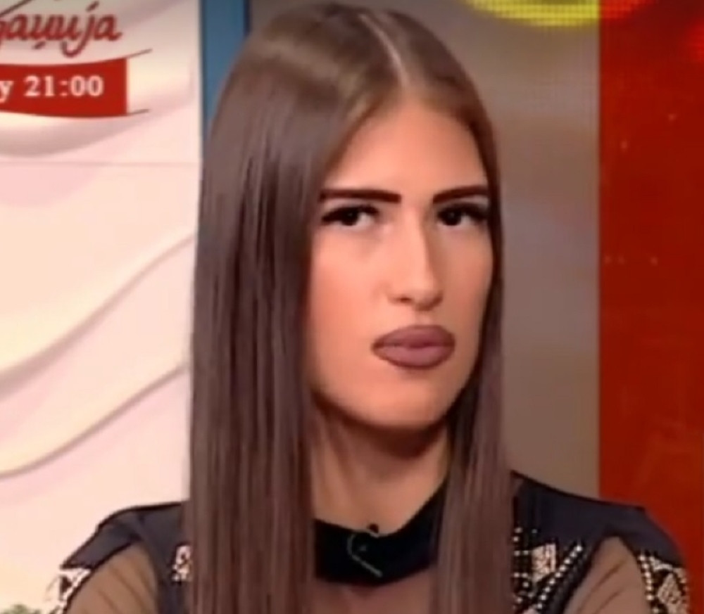 Sandra Meduza izbacila novu pesmu od koje pucaju bubne opne i krvare uši! Boli, puca! (VIDEO)