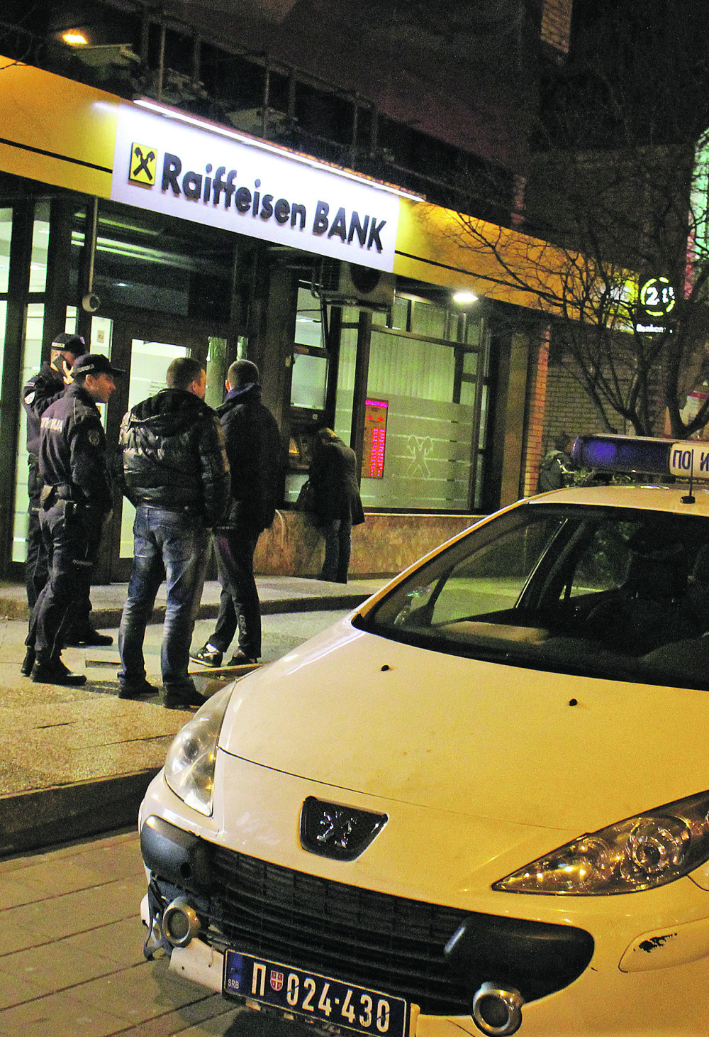 Opljačkana banka u Beogradu (FOTO)