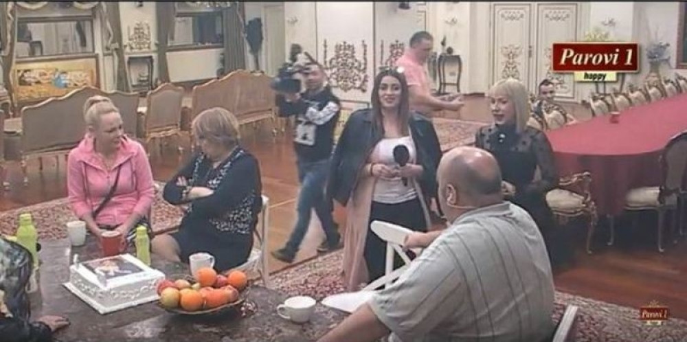 Makedonci prave emisiju o "Parovima"!