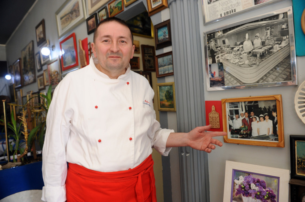 Sloba sastančio, Karadžić se kockao!