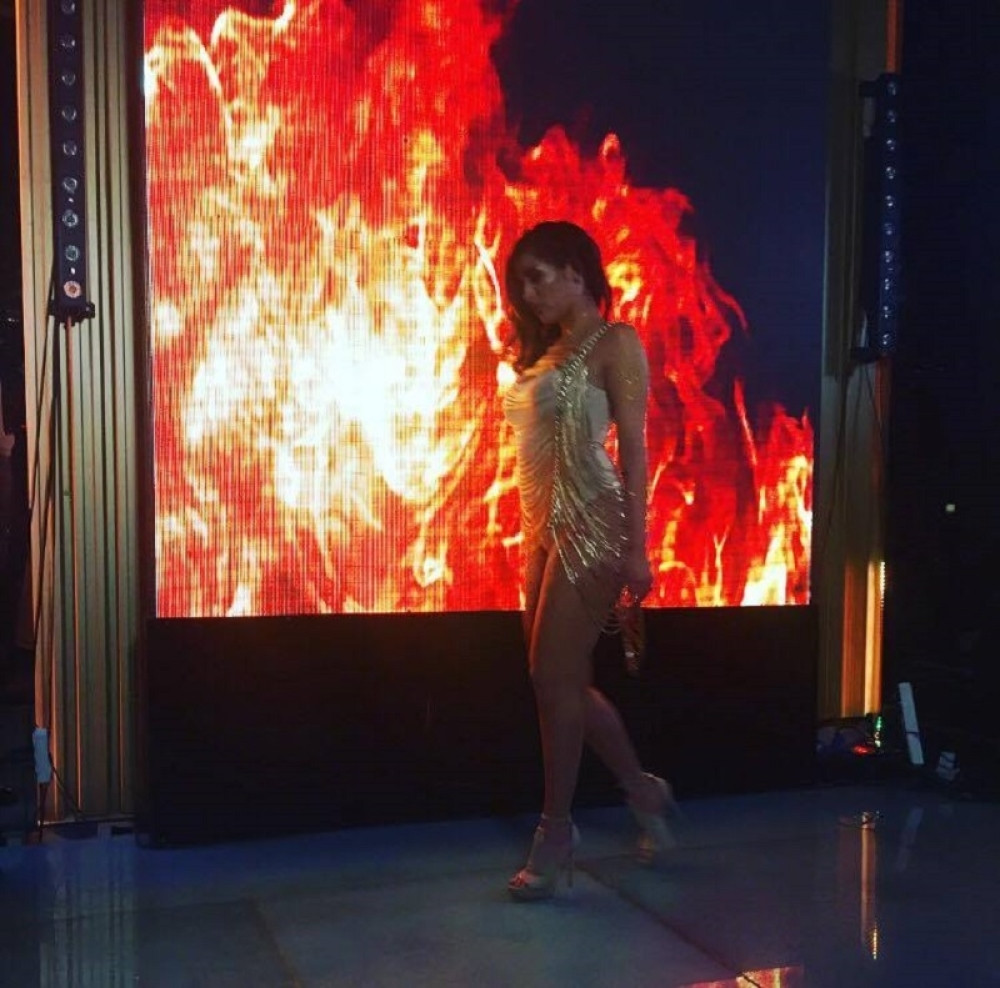 Srpska pevačica htela da skoči s mosta (FOTO)