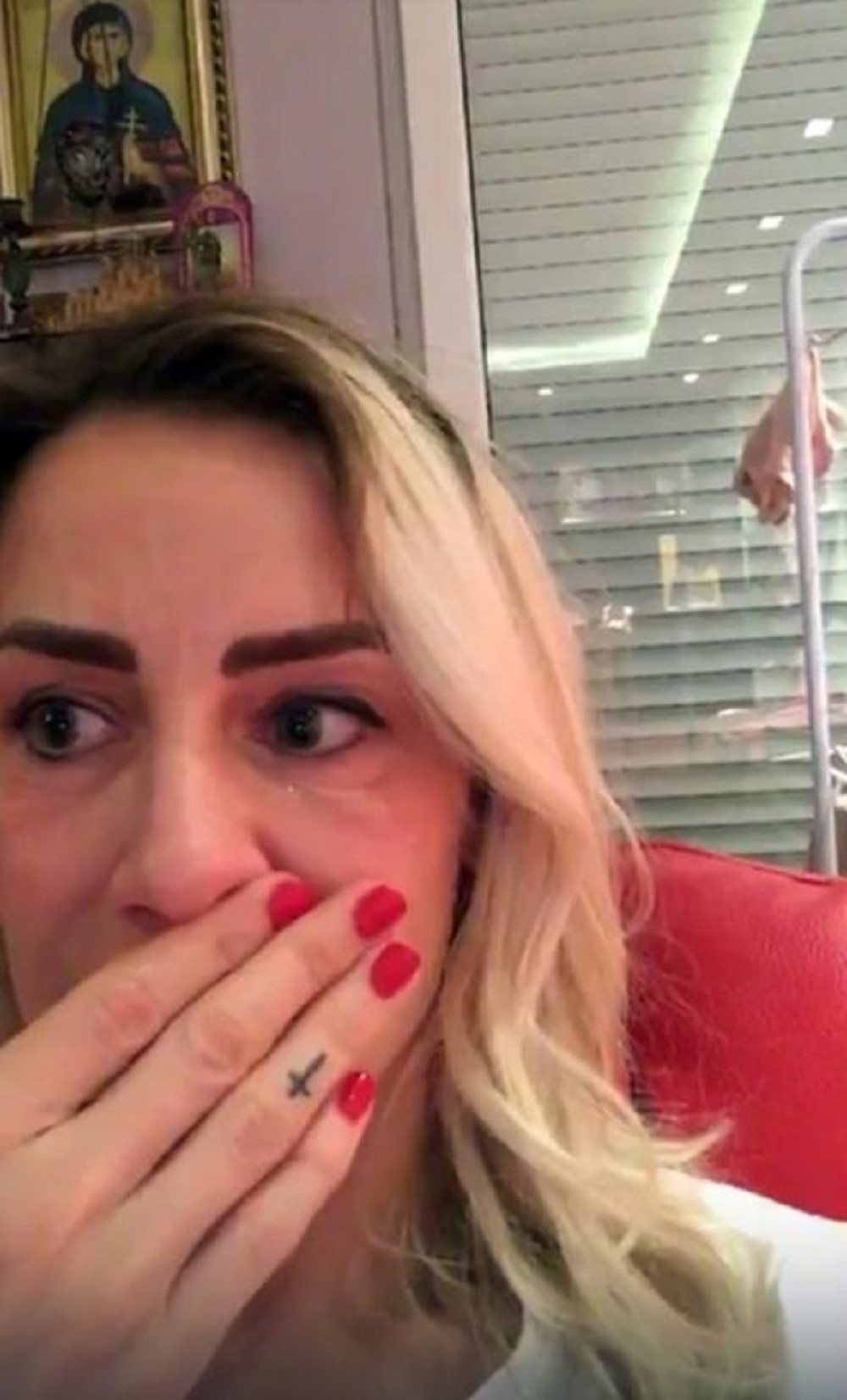 Opisaću kako me je Simon mučio!