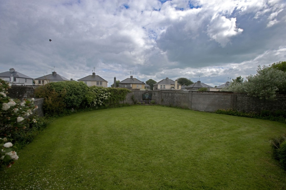 Pronađena masovna grobnica puna dečjih ostataka!