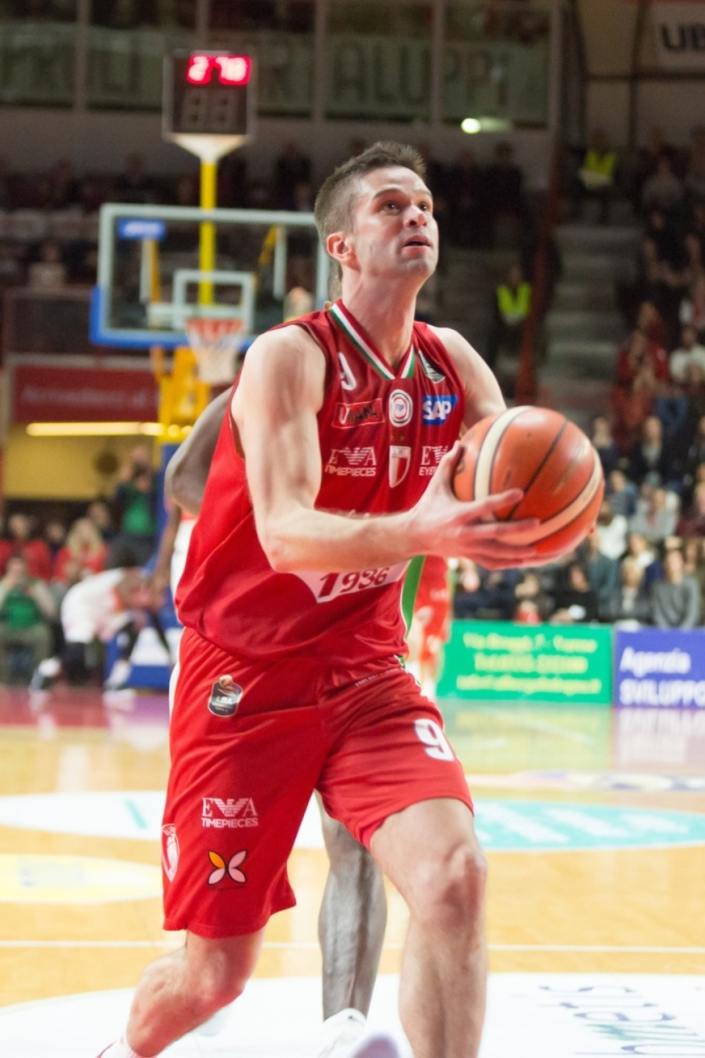 Kalnietis propušta Zvezdu!