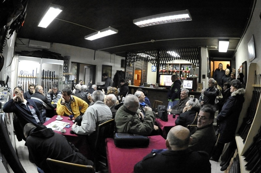 Srbi se ne odriču dedine prangije