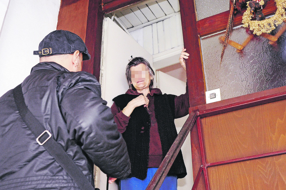 Sekirom me udario po glavi zbog rakije