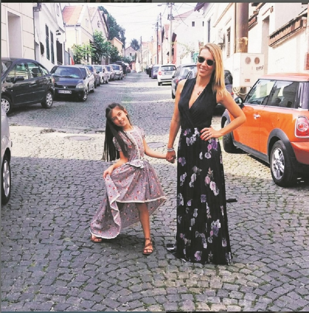 Ćerka moli Irinu da nauči da kuva!