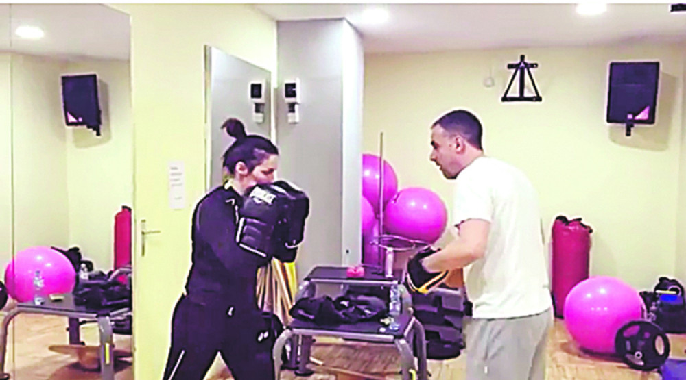 Seka boksuje ko Tajson