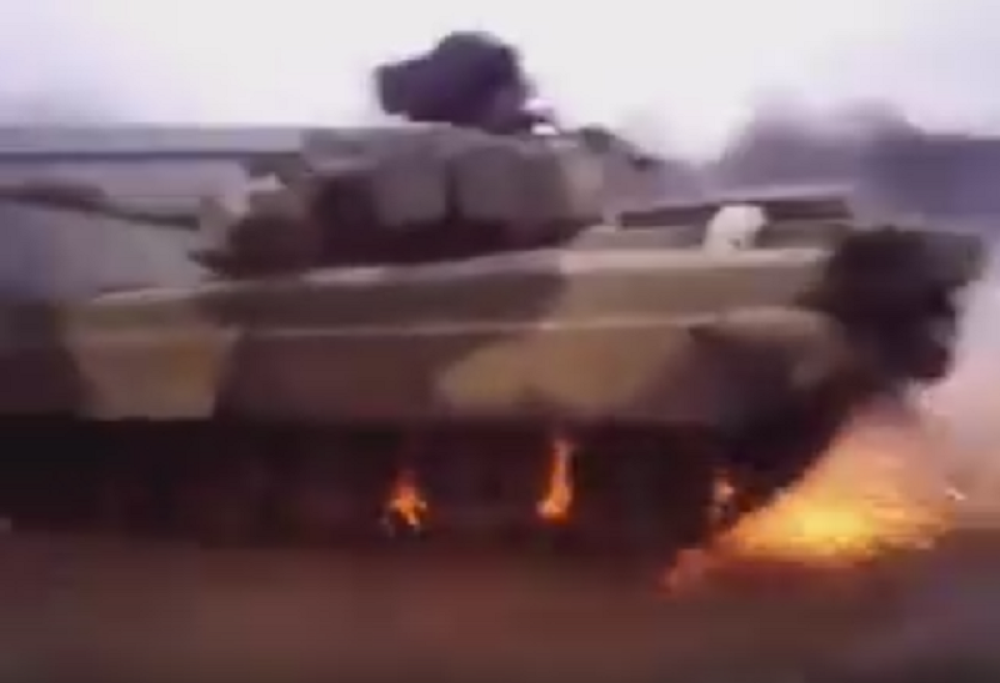 Ludi Rus okrenuo tenk pod ručnom! (VIDEO)